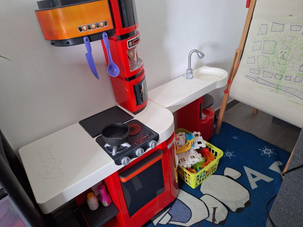 Keukentje smoby te koop, Kinderen en Baby's, Ophalen, Zo goed als nieuw, Kunststof, Speelkeuken