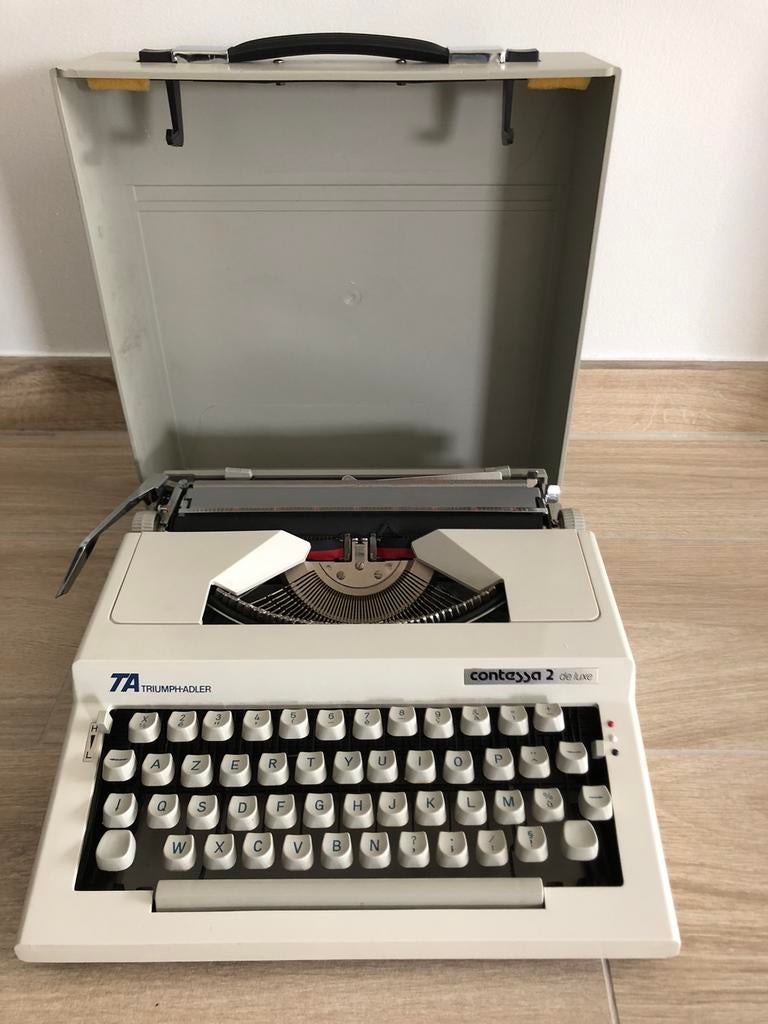 TA Triumph -Adler typemachine, Diversen, Typemachines, Ophalen, Gebruikt