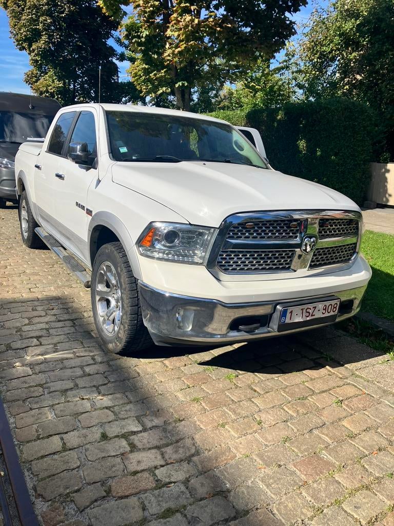 Dodge Ram 1500 hemi laramie, Auto's, Dodge, Automaat, 295 kW, Wit, Leder