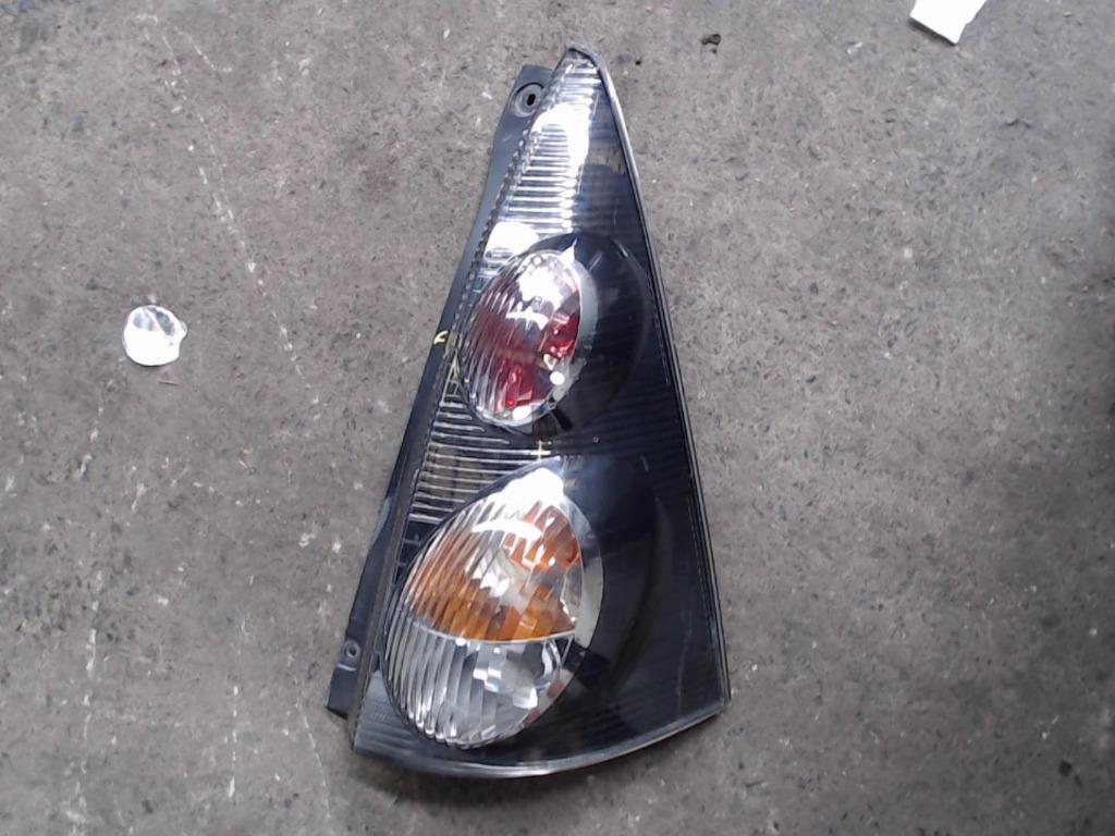 feu arriere droit  casalini 550 lp 13336, Autos : Pièces & Accessoires, Transmission & Accessoires, Utilisé, Enlèvement ou Envoi