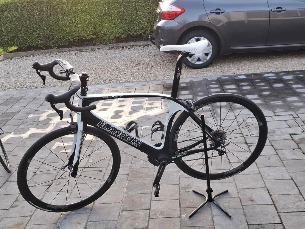 Racefiets Flanders Blast zwart en wit mat carbon, Fietsen en Brommers, Ophalen, Carbon