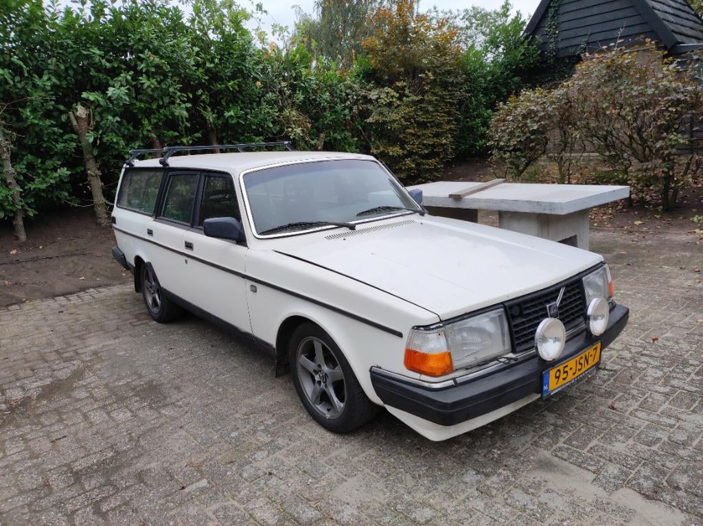 Volvo 245, Autos, Volvo, Achat, Boîte manuelle, 5 portes, Particulier