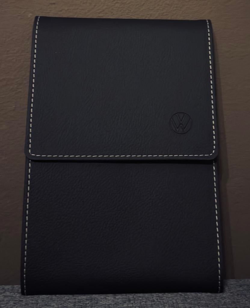 Porte-documents en cuir Volkswagen, Autos : Divers, Accessoires de voiture, Enlèvement ou Envoi, Neuf