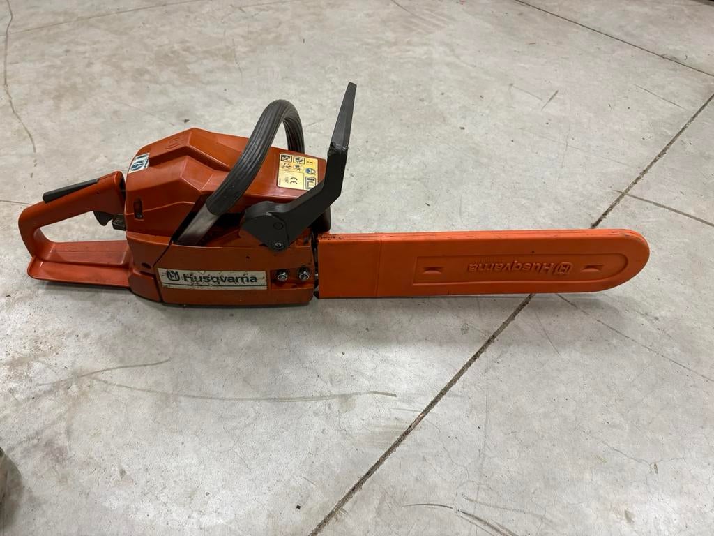 Tronçonneuse Husqvarna 36, Enlèvement, Comme neuf