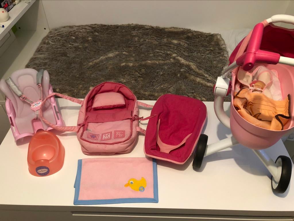 Poussette et accessoires divers,poupée bébé inclus, Comme neuf