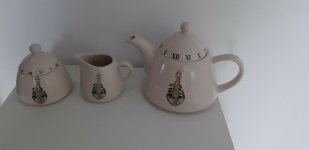 Nouveau service à café ou à thé. 16 pièces, Maison & Meubles, Cuisine | Vaisselle, Enlèvement ou Envoi, Neuf