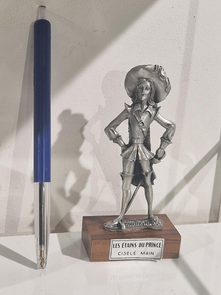 Les etains du Prince,  tinnen dartagnan  , tin, Enlèvement ou Envoi