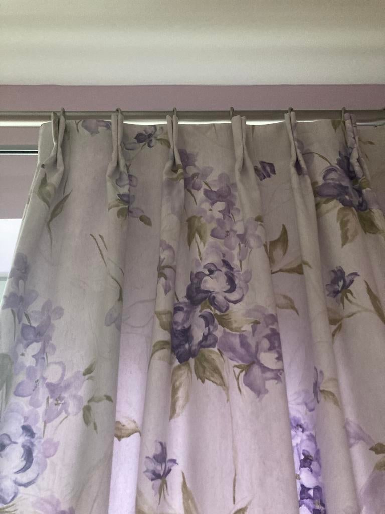 Tentures doublées à charmant motif fleuri lilas, Utilisé, Autres couleurs, 200 cm ou plus, 200 cm ou plus