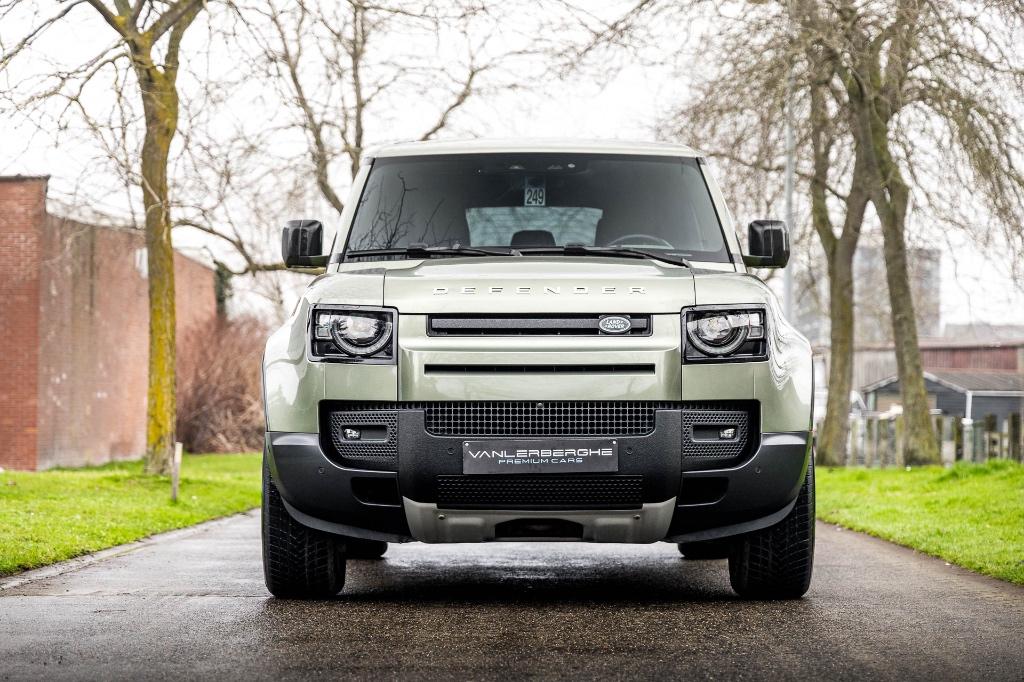 Land Rover Defender 110 D250 S * 360 * Meridian * BTW, Autos, Land Rover, Cuir, Achat, Euro 6, Entreprise