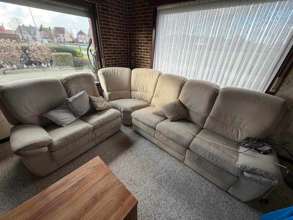 Gratis hoeksalon met relaxfuntie, Huis en Inrichting, Ophalen, Gebruikt, Stof