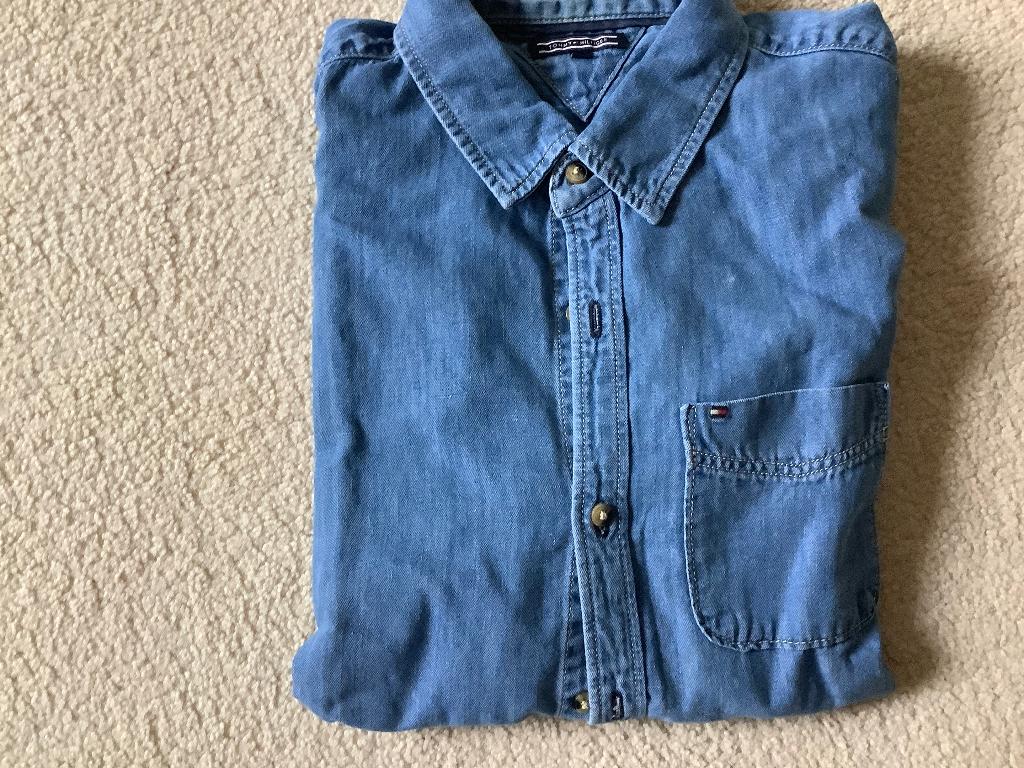 Jeanshemd Tommy Hilfiger maat 176, Overhemd of Blouse, Ophalen of Verzenden, Jongen, Tommy Hilfiger