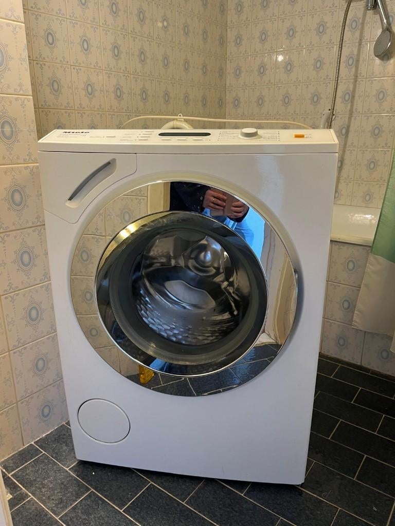 Miele wasmachine (goede staat), Elektronische apparatuur, Was-droogcombinaties, 6 tot 8 kg, Ophalen, Zo goed als nieuw, 85 tot 90 cm