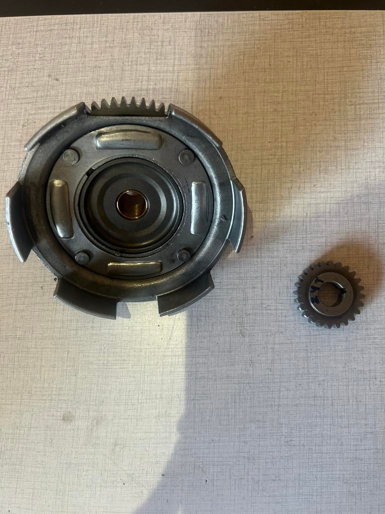 24/72 Vertanding vespa 50 L/R/N special, Vélos & Vélomoteurs, Scooters | Vespa, Enlèvement ou Envoi, Comme neuf