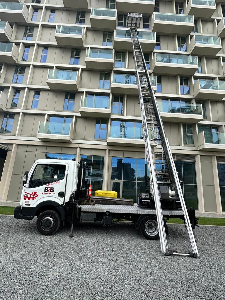 Ladderlift te huur in Antwerpen– Verhuislift met operator, Service d'emballage