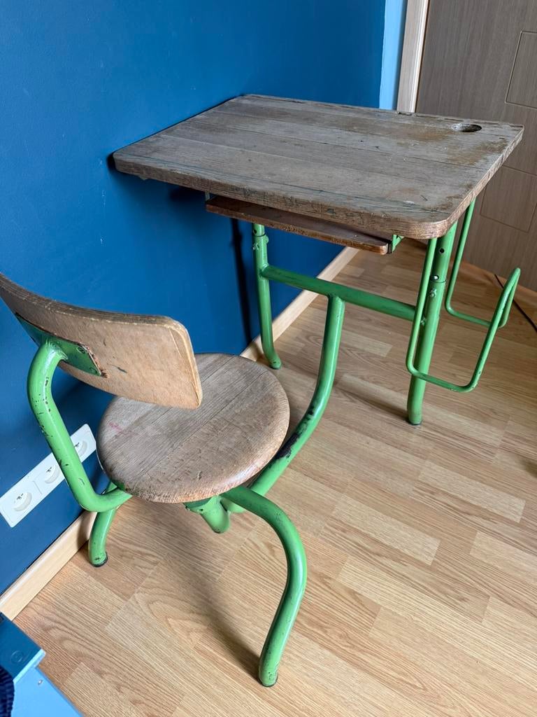 Industrieel kinderbureautje met stoel., Huis en Inrichting, Ophalen, Gebruikt, Bureau