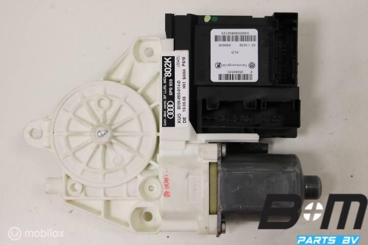 Raammotor RV (bijrijderskant) Audi A3 8P Sportback, Gebruikt