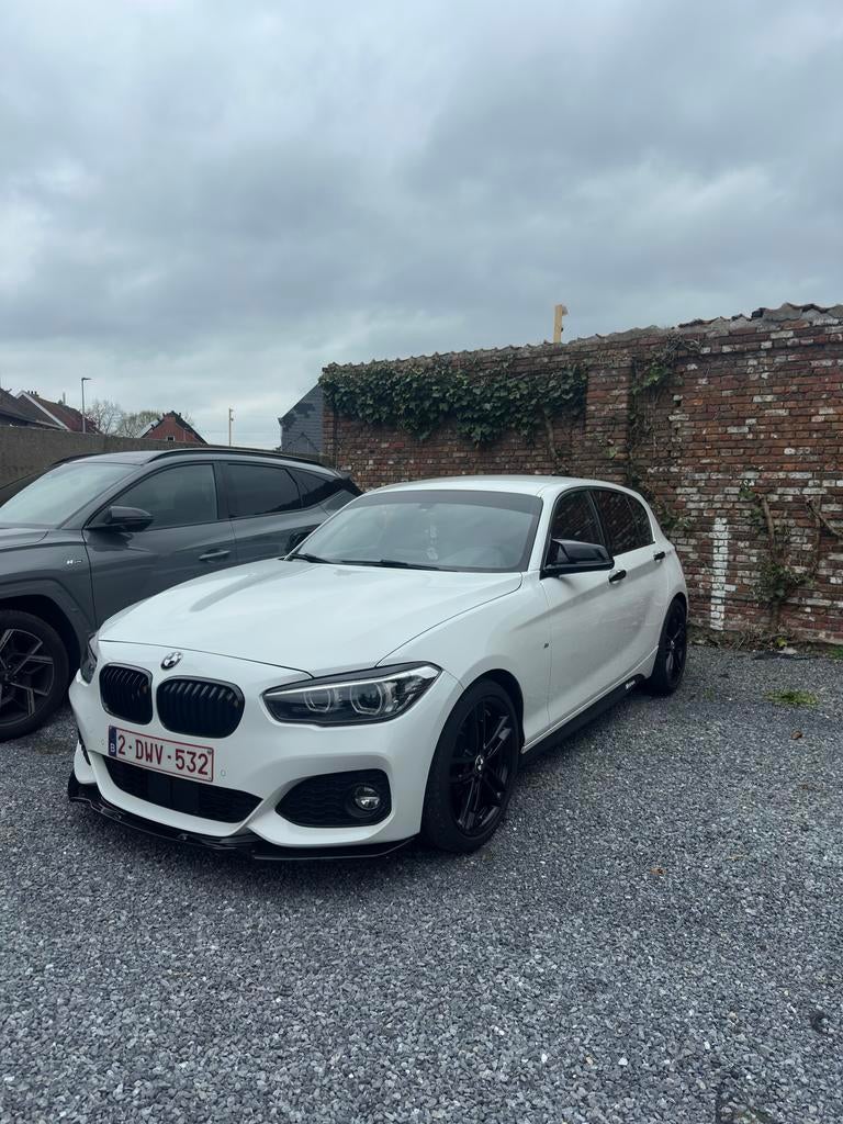 Bmw f20 118i, Auto's, BMW, Automaat, Alcantara, Wit, 5 deurs