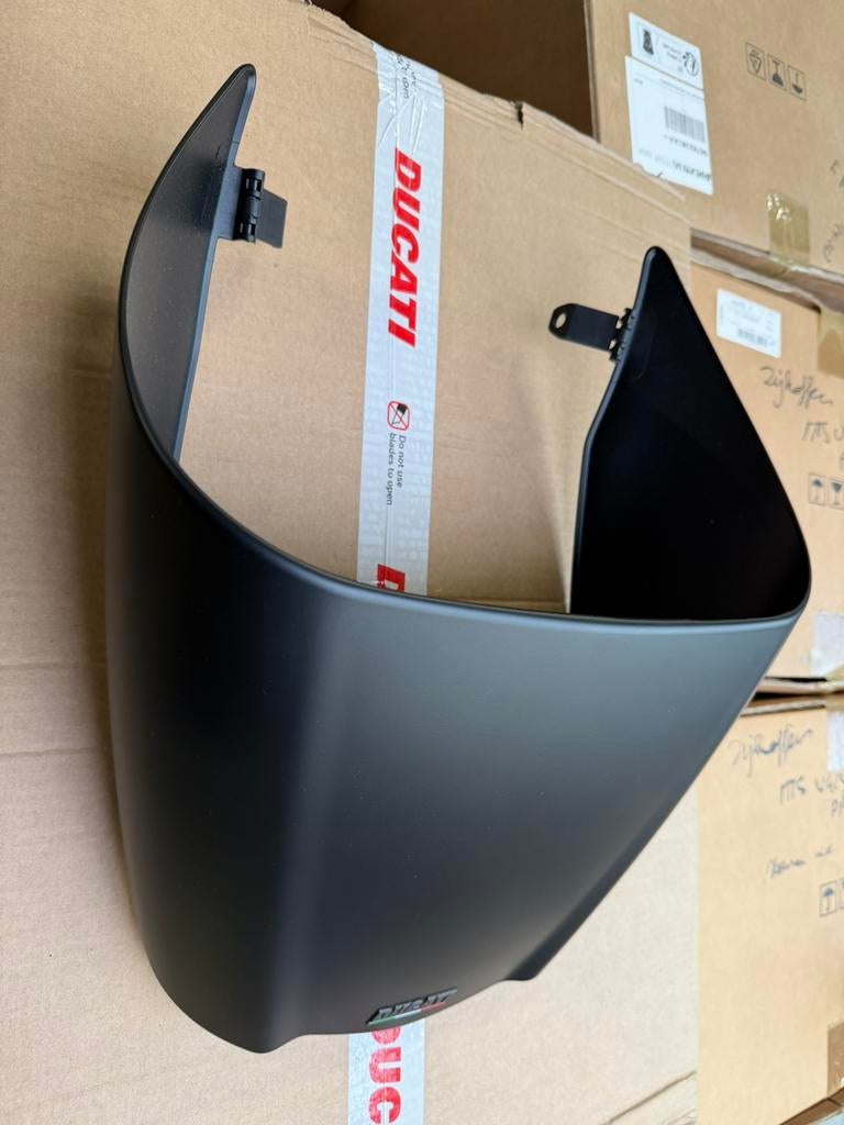 Housse de selle Ducati Diavel 1200/1260, Enlèvement, Neuf