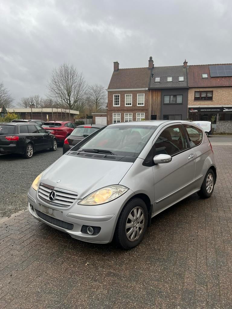 Mercedes A170 essence 2005 125 000 km !, Autos, Classe A, Achat, Entreprise, Boîte manuelle