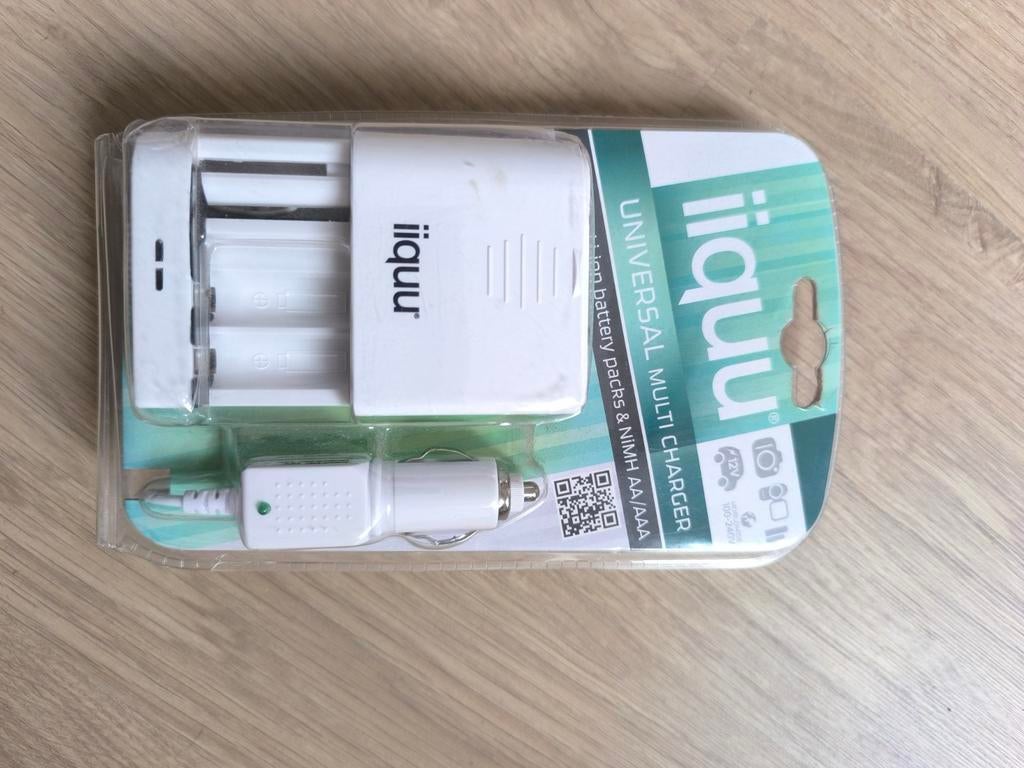Chargeur de batterie pour voiture/intérieur iquu, blanc
, no, TV, Hi-fi & Vidéo, Enlèvement, Neuf