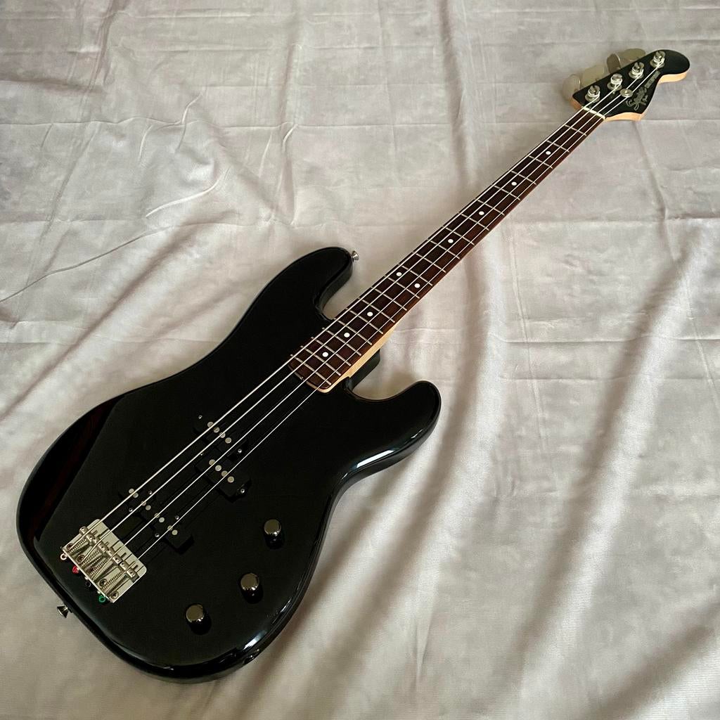83/84 fender Squier JV Contemporary Bass PJ555 – 4,1kg, Enlèvement ou Envoi, Comme neuf