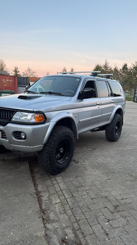 Mitsubishi pajero sport lichte vracht, Achat, 2500 cm³, 2 places, Boîte manuelle