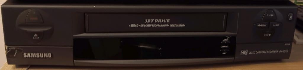 Lot VHS + 2 x video cassette recorders, Cd's en Dvd's, VHS | Film, Ophalen