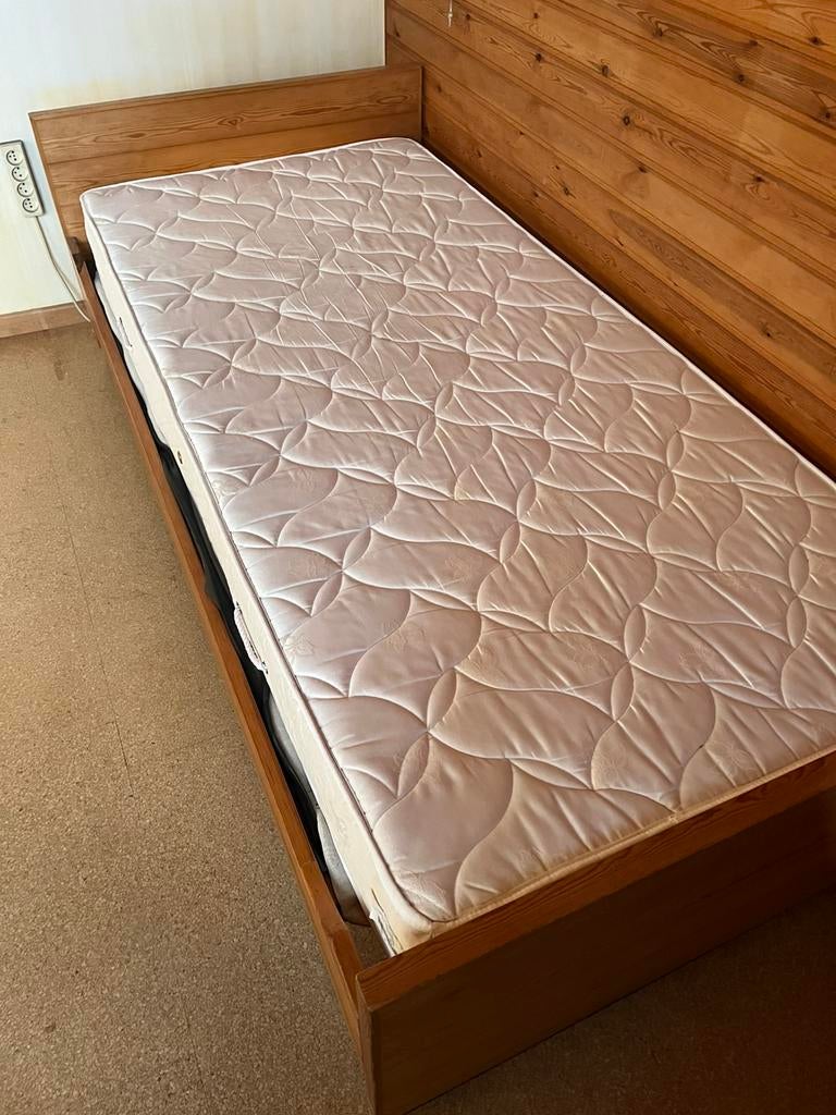 Bed eenpersoons, Ophalen, Gebruikt, Eenpersoons, Steigerhout