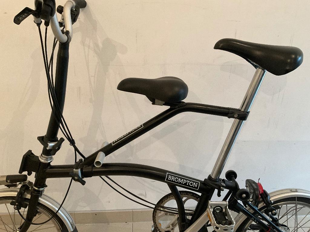 Brompton - Milian - IT Chair - kinderzitje, Kinderen en Baby's, Autostoeltjes, Zo goed als nieuw, Overige merken, 0 t/m 13 kg