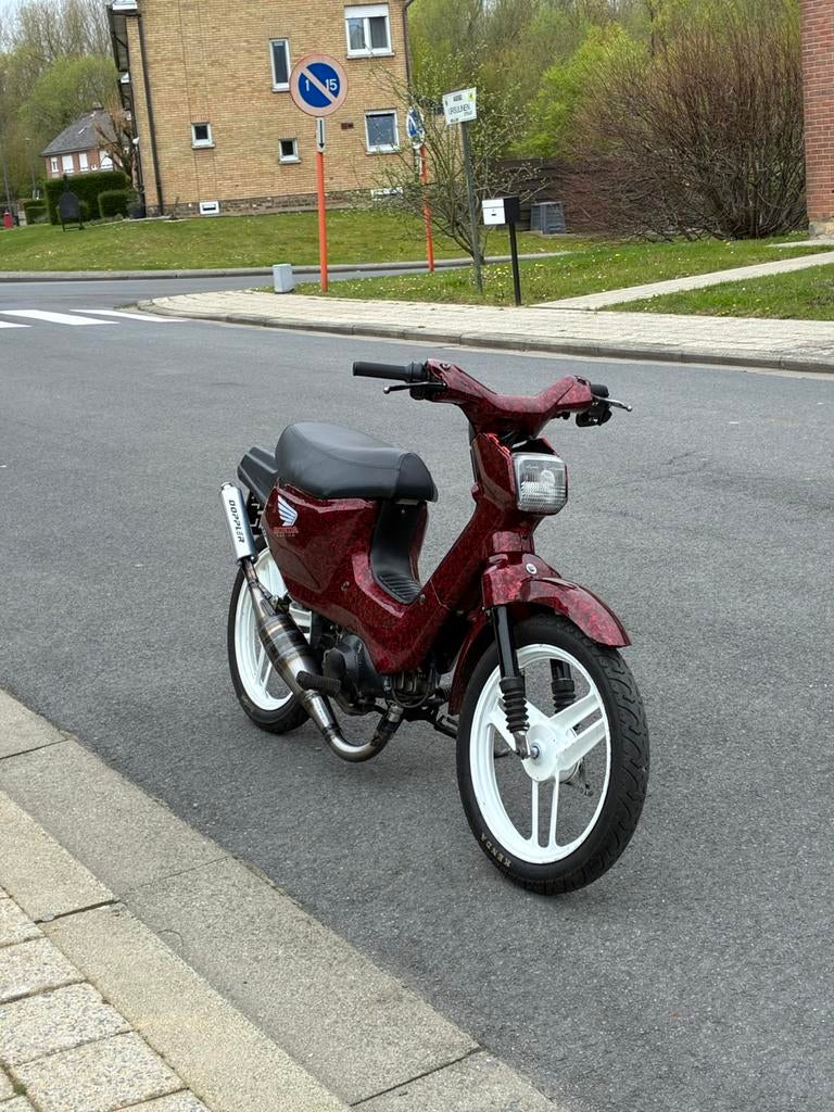 Wallaroo A klasse tekoop of teruil bied maar, Fietsen en Brommers, Brommers | Tomos, Ophalen, Zo goed als nieuw