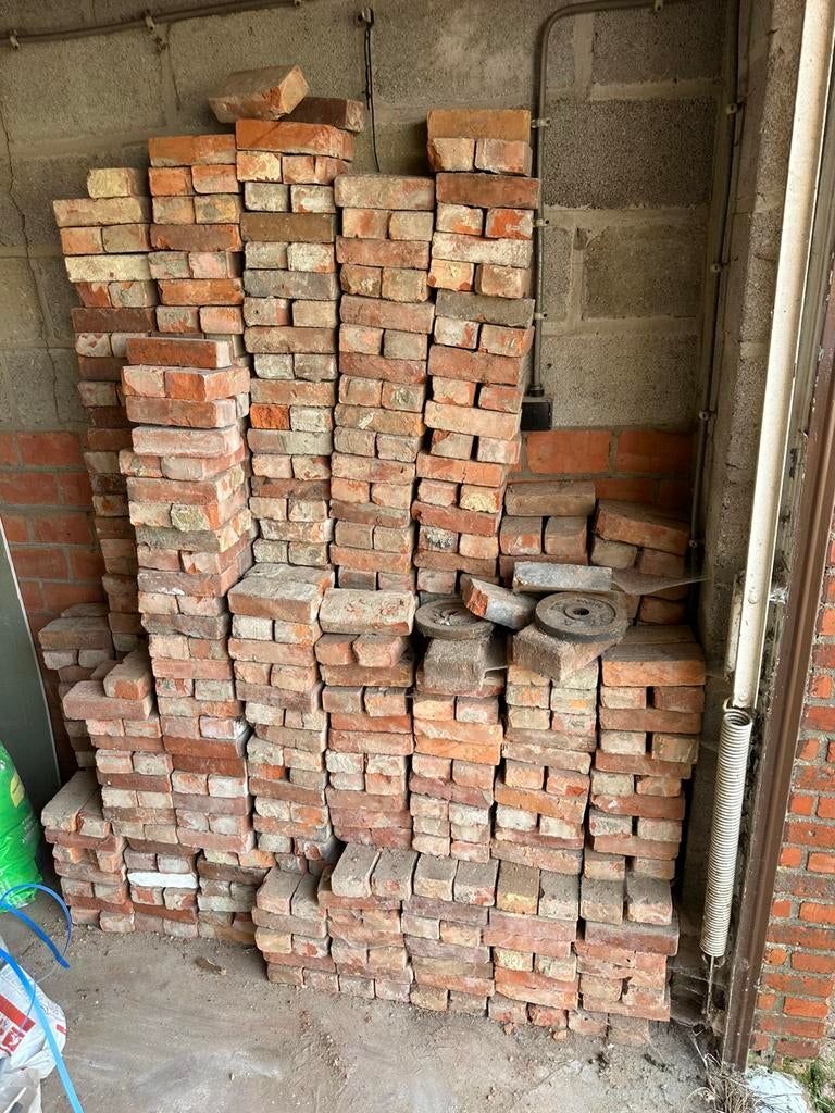 Gevelsteen +- 500, Doe-het-zelf en Bouw, Metselstenen, Ophalen, Zo goed als nieuw