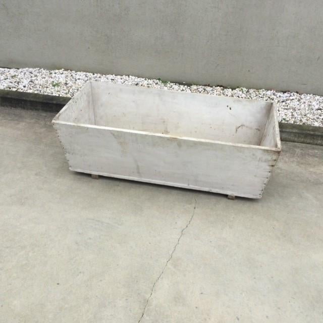 Oude houten deegtrog, Ophalen