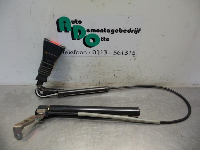 Gordelspanner rechts van een Opel Tigra (Tigra 94-), Gebruikt, -, -, Opel