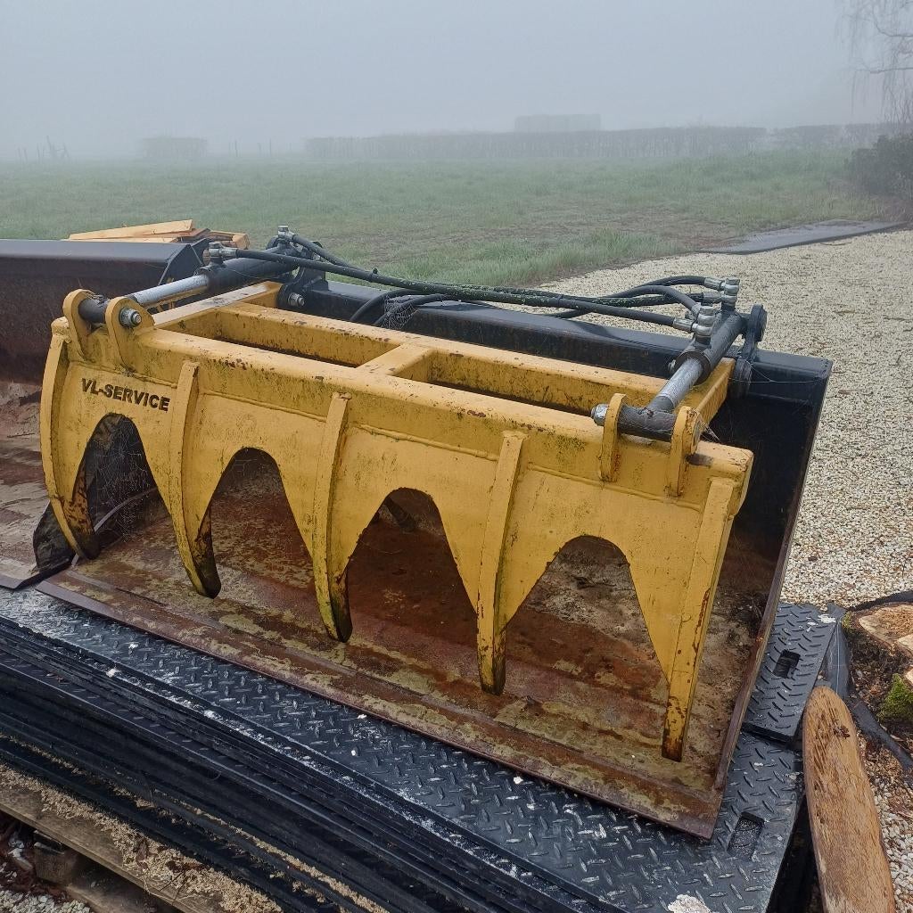 Grondbak, Ophalen, Wiellader of Shovel