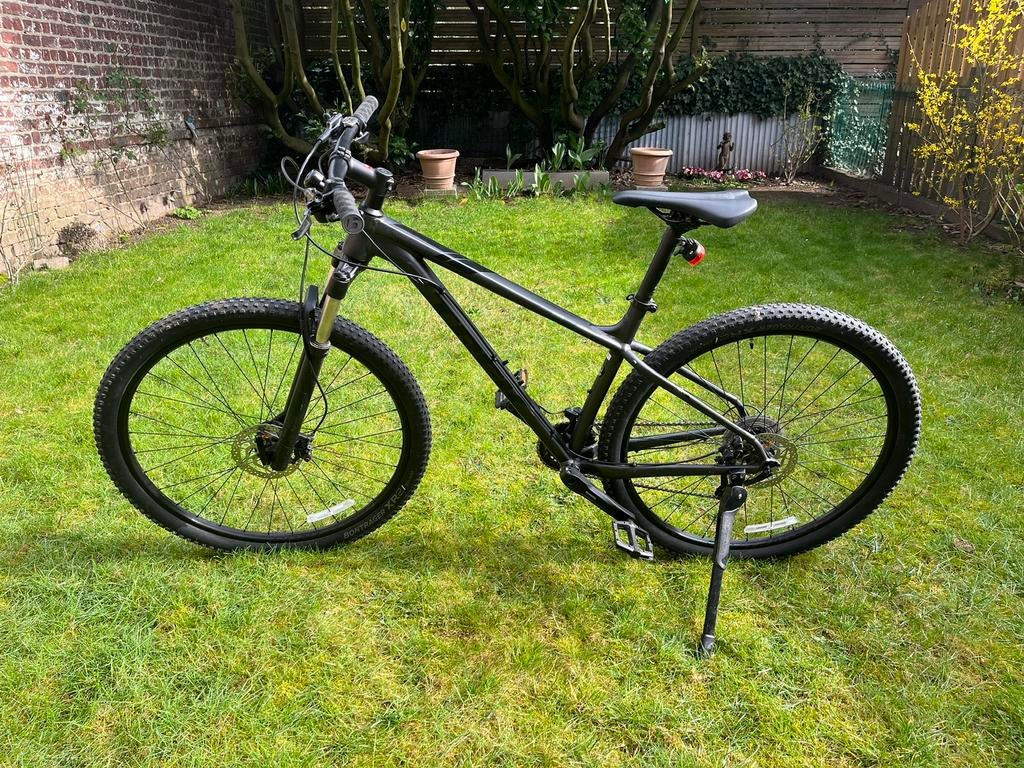 VTT Trek XCALIBER7 Noir, Vélos & Vélomoteurs, 49 à 53 cm, Enlèvement, Utilisé, Hommes