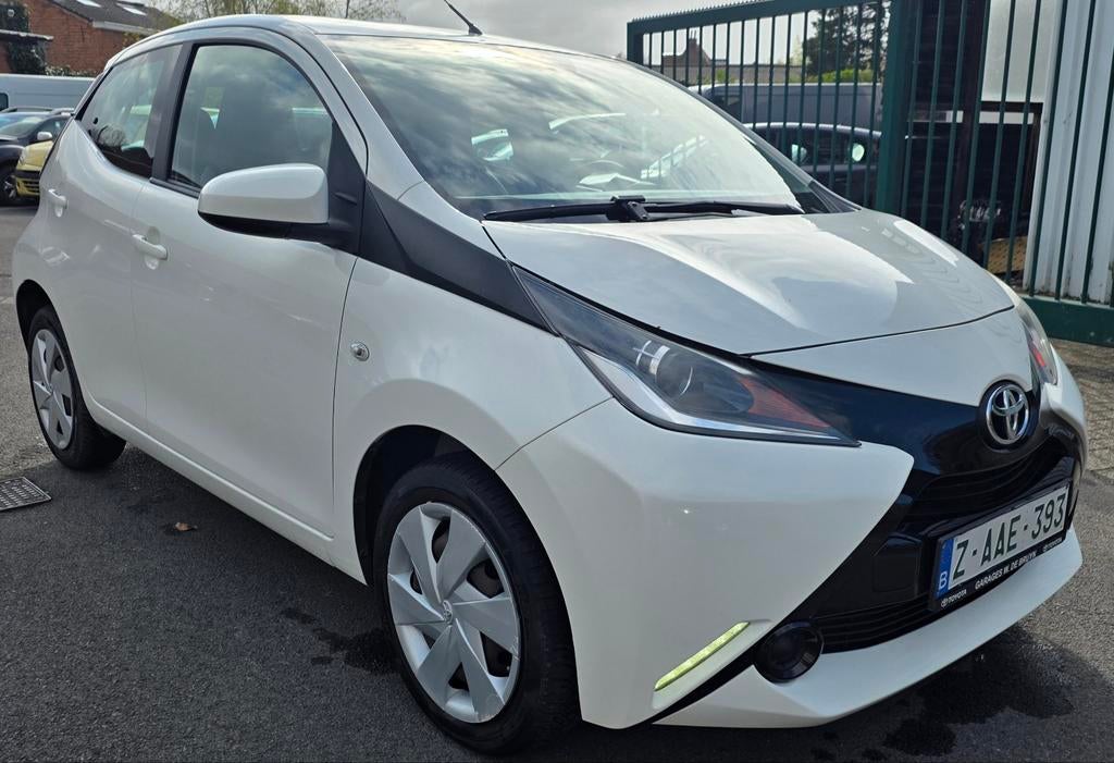 Toyota Aygo 1.0 benzine Euro 6b, Auto's, Toyota, Voorwielaandrijving, 4 zetels, Stof, Electronic Stability Program (ESP)