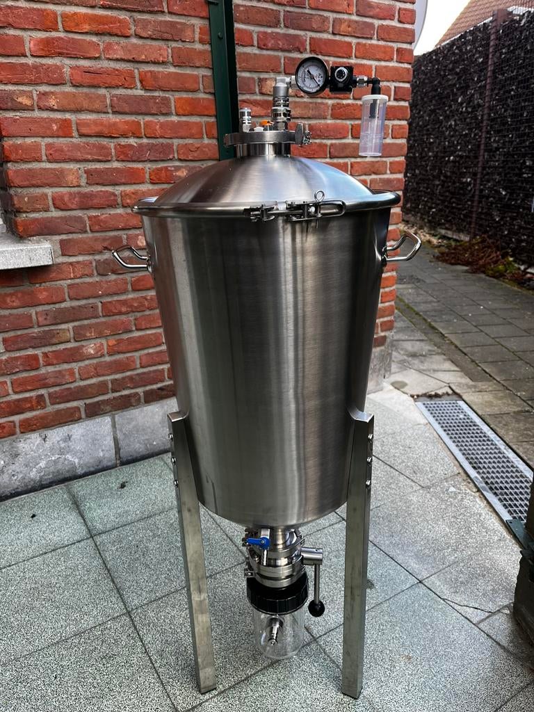 Semi-professioneel druk vergisting vat, Hobby en Vrije tijd, Overige Hobby en Vrije tijd, Ophalen, Zo goed als nieuw