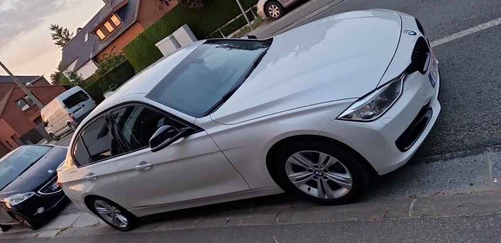 BMW 316d Sport Edition – Année 2012 avec 239 500 km (EXPORT), Autos, BMW, Particulier, Série 3, Vitres électriques, Diesel, Euro 5