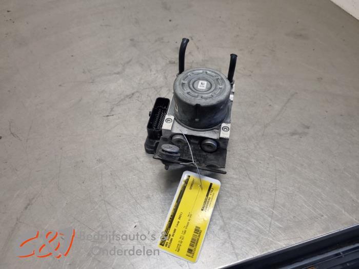 ABS Pomp van een Nissan NV300, Gebruikt, -, -, Ophalen of Verzenden