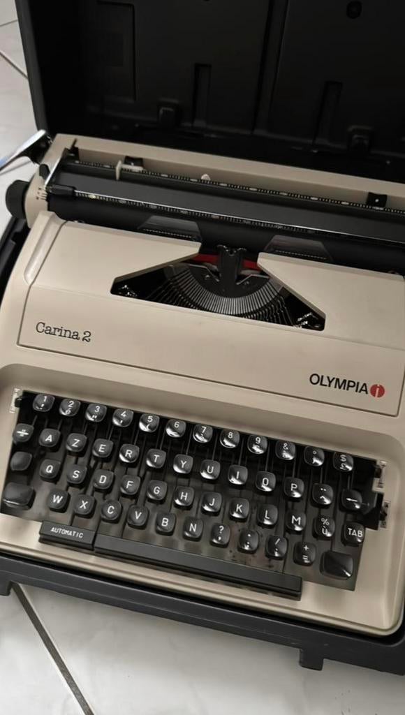 Typmachine Olympa Carina 2, Ophalen, Gebruikt