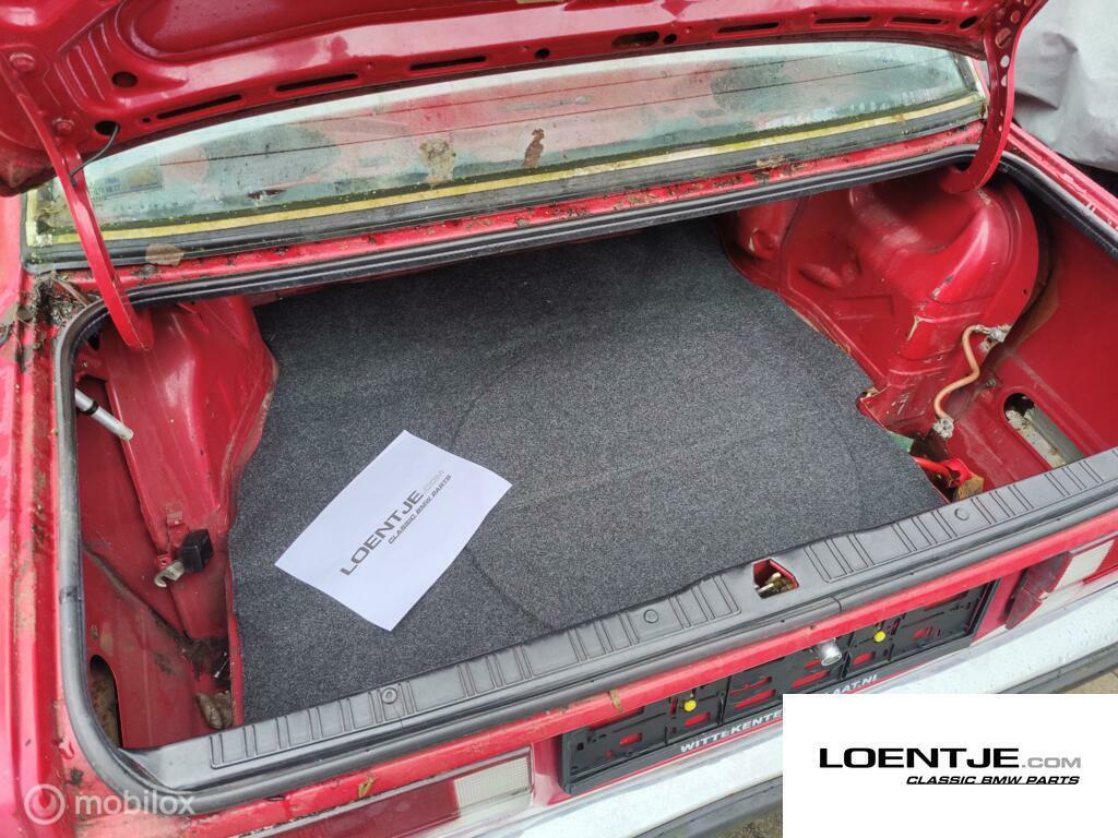 nieuwe kofferbakmat BMW e30 twee en vier deurs 325i 320i etc, Auto-onderdelen, Gebruikt, Ophalen of Verzenden, BMW, BMW