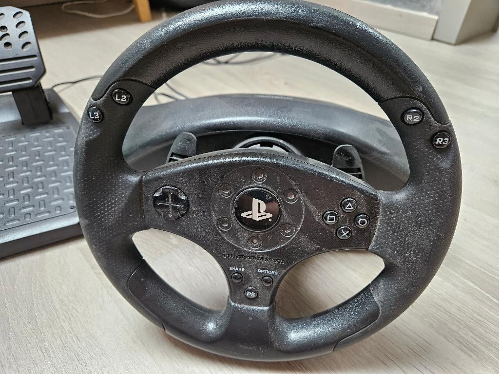 Thrustmaster T80 racing wheel, Consoles de jeu & Jeux vidéo, Enlèvement, PlayStation 3
