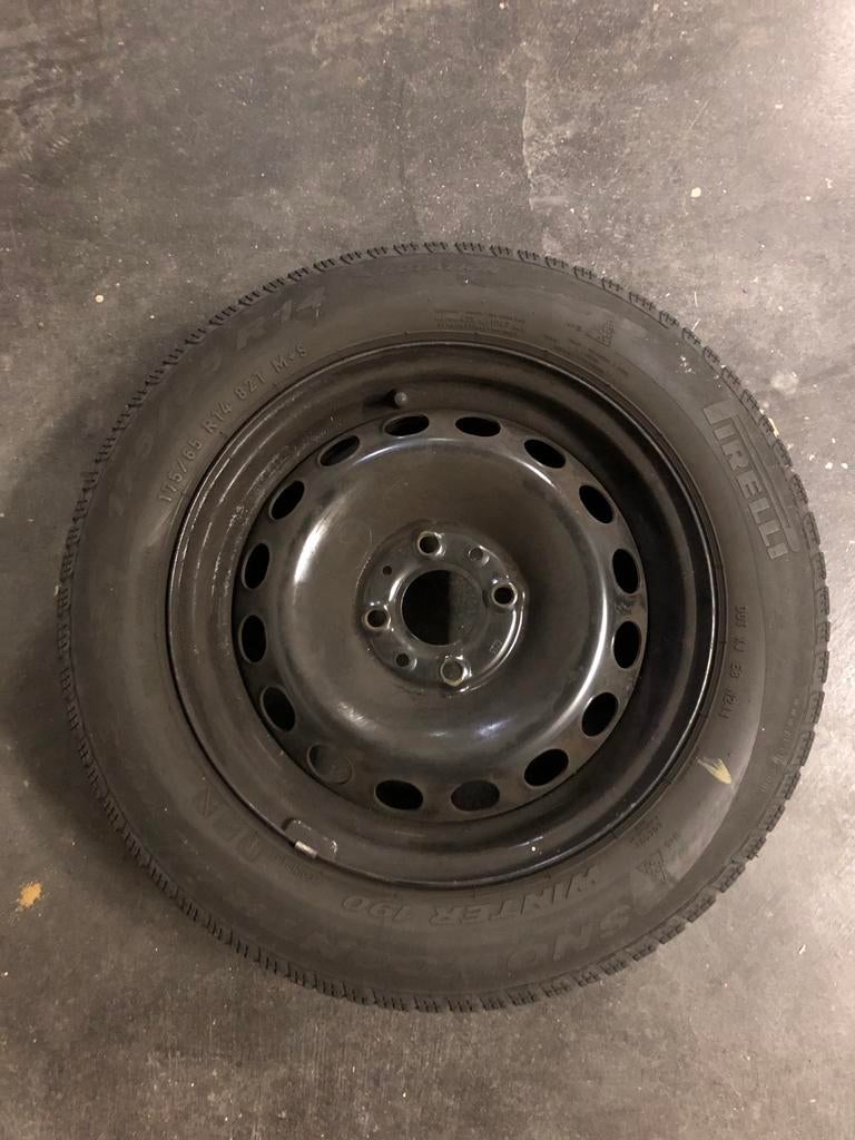 4 pneus hiver Pirelli Snowcontrol montés sur jantes acier, Enlèvement, Pneus hiver, Pneu(s)