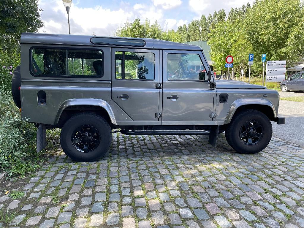LAND ROVER DEFENDER 110 SE, Autos, Land Rover, Argent ou Gris, Achat, 7 places, Boîte manuelle