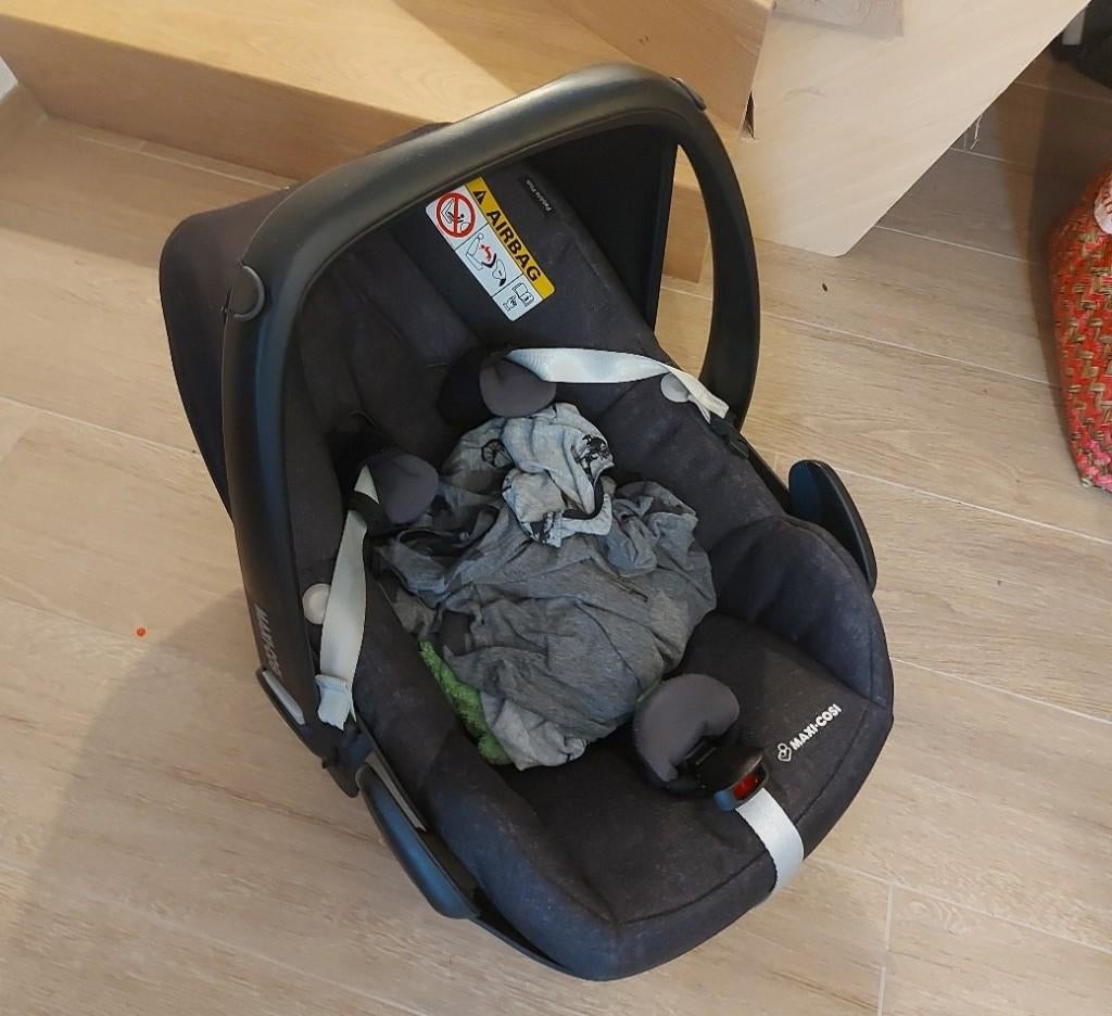 Maxi Cosi Pebble Plus, Enlèvement, Comme neuf, Maxi-Cosi, Ceinture de sécurité