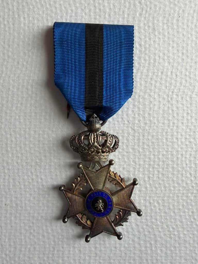 Ordre du Chevalier Léopold II, Enlèvement ou Envoi