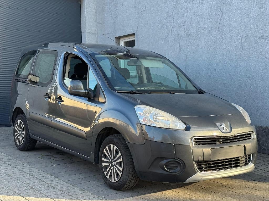 PEUGEOT PARTNER 1.6 DIESEL 2014 144000 KM TPMR PMR INVALIDE, Voorwielaandrijving, Euro 5, 4 cilinders, 1600 cc