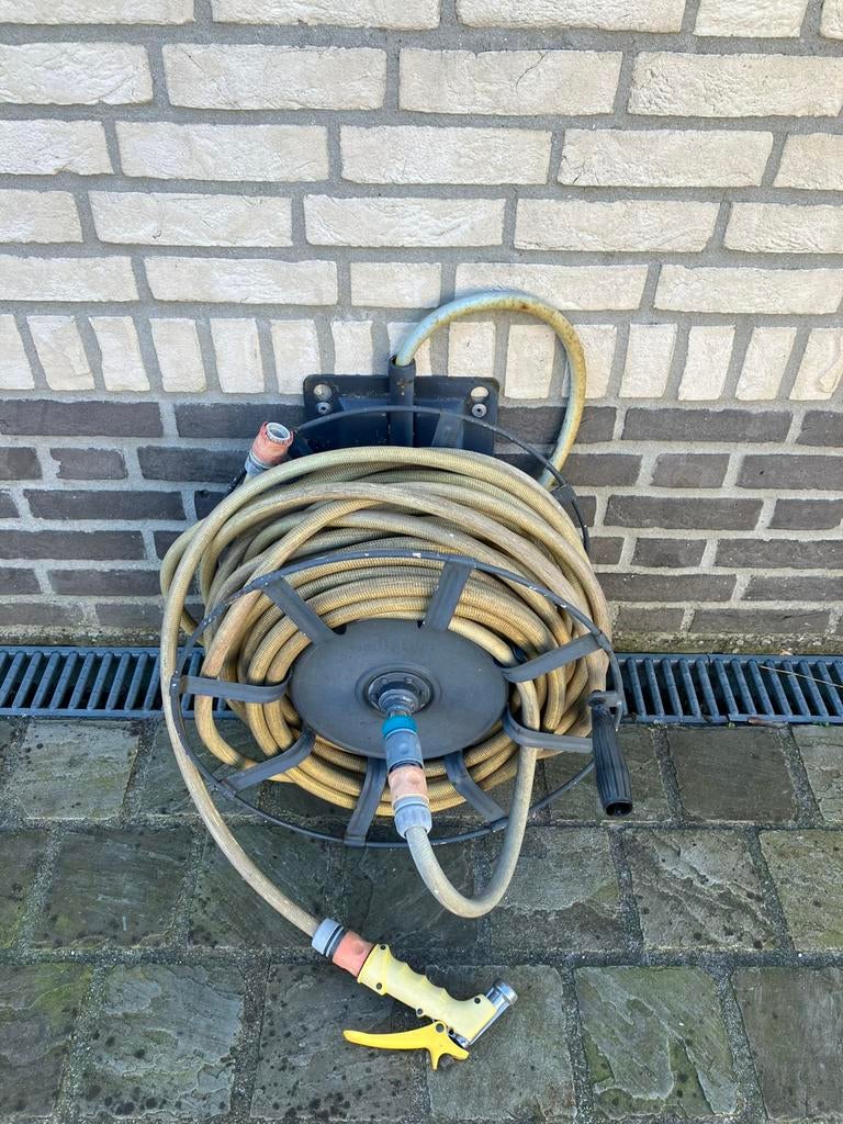 Slangenhaspel Wolf Garten met 20m slang, Enlèvement, Utilisé, Dévidoir