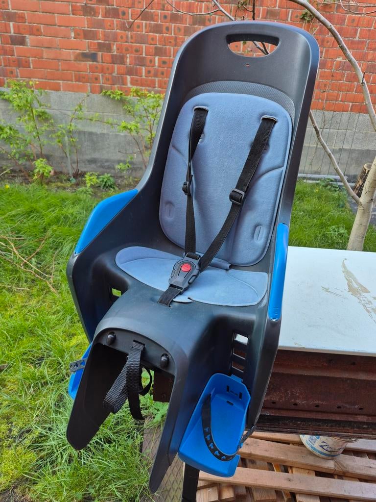 Kinderstoel voor fiets., Ophalen