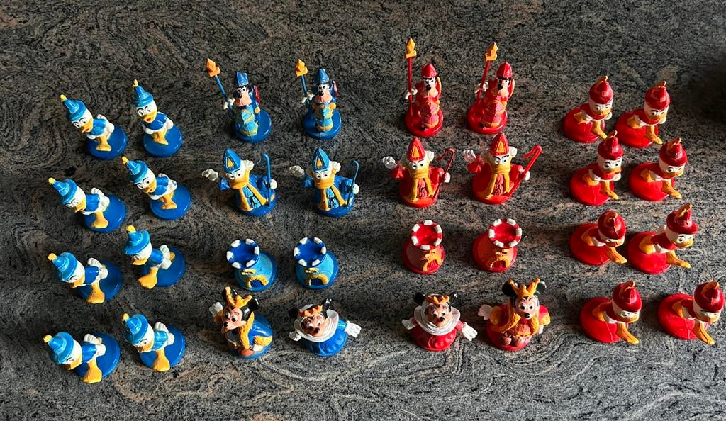 32 Schaakfiguren Vintage Donald Duck/Mickey/Goofy, Ophalen of Verzenden, Donald Duck, Gebruikt, Beeldje of Figuurtje